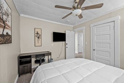 Tiny photo for 1415 N Main Street, Davenport, IA 52803 (MLS # 12691778)
