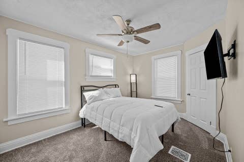 Tiny photo for 1415 N Main Street, Davenport, IA 52803 (MLS # 12691778)