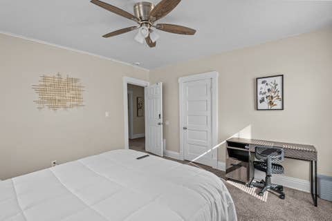 Tiny photo for 1415 N Main Street, Davenport, IA 52803 (MLS # 12691778)