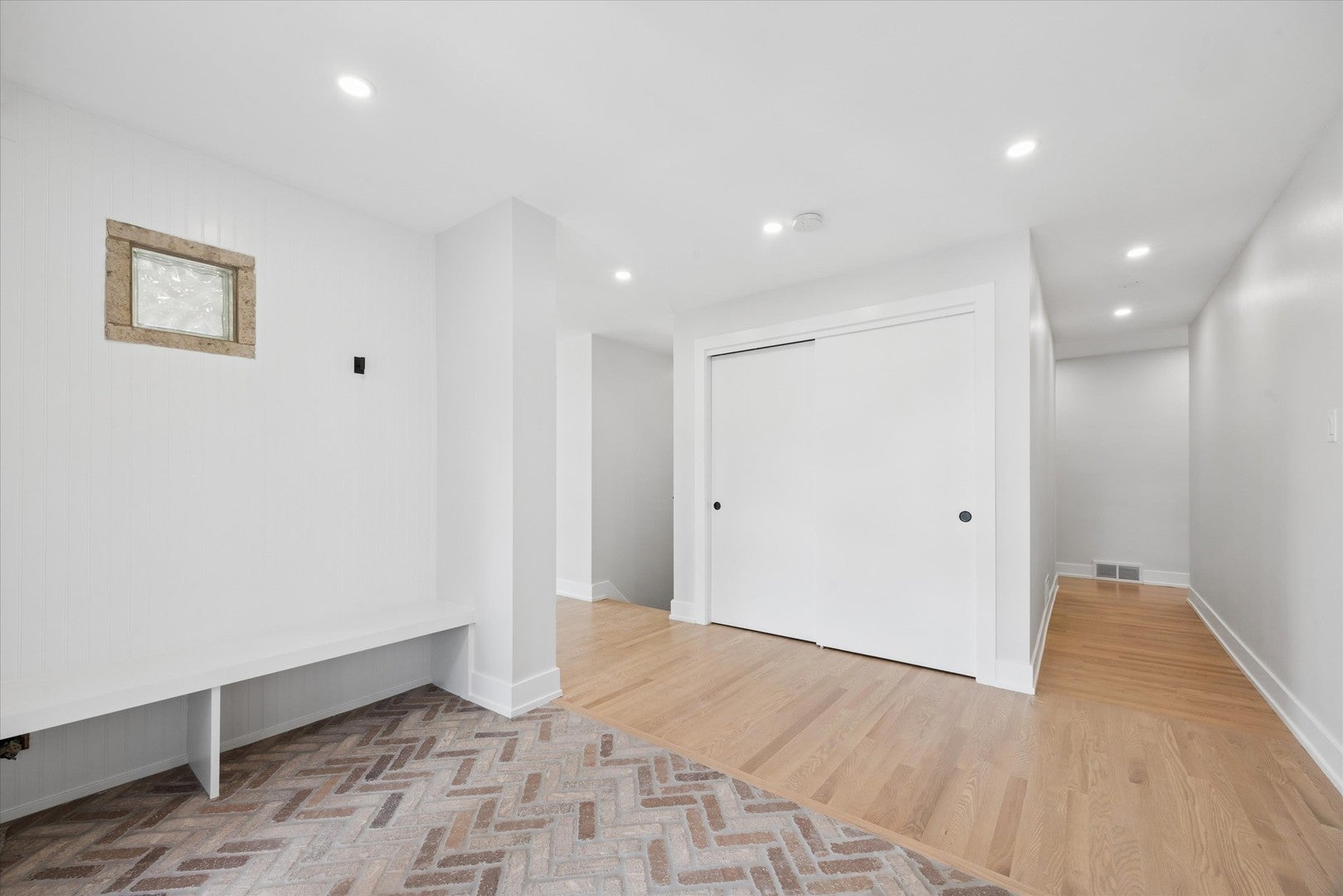 1425 Stonegate Road