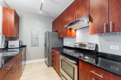 Tiny photo for 565 W Quincy Street #1008, Chicago, IL 60661 (MLS # 12581040)