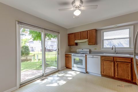 Tiny photo for 263 Arlington Lane, Grayslake, IL 60030 (MLS # 12454563)