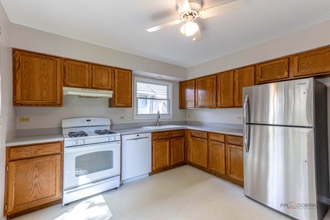 Tiny photo for 263 Arlington Lane, Grayslake, IL 60030 (MLS # 12454563)