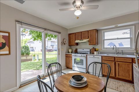 Tiny photo for 263 Arlington Lane, Grayslake, IL 60030 (MLS # 12454563)