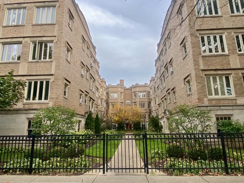 Photo of 4221 N Paulina Street #2J, Chicago, IL 60613 (MLS # 12795387)