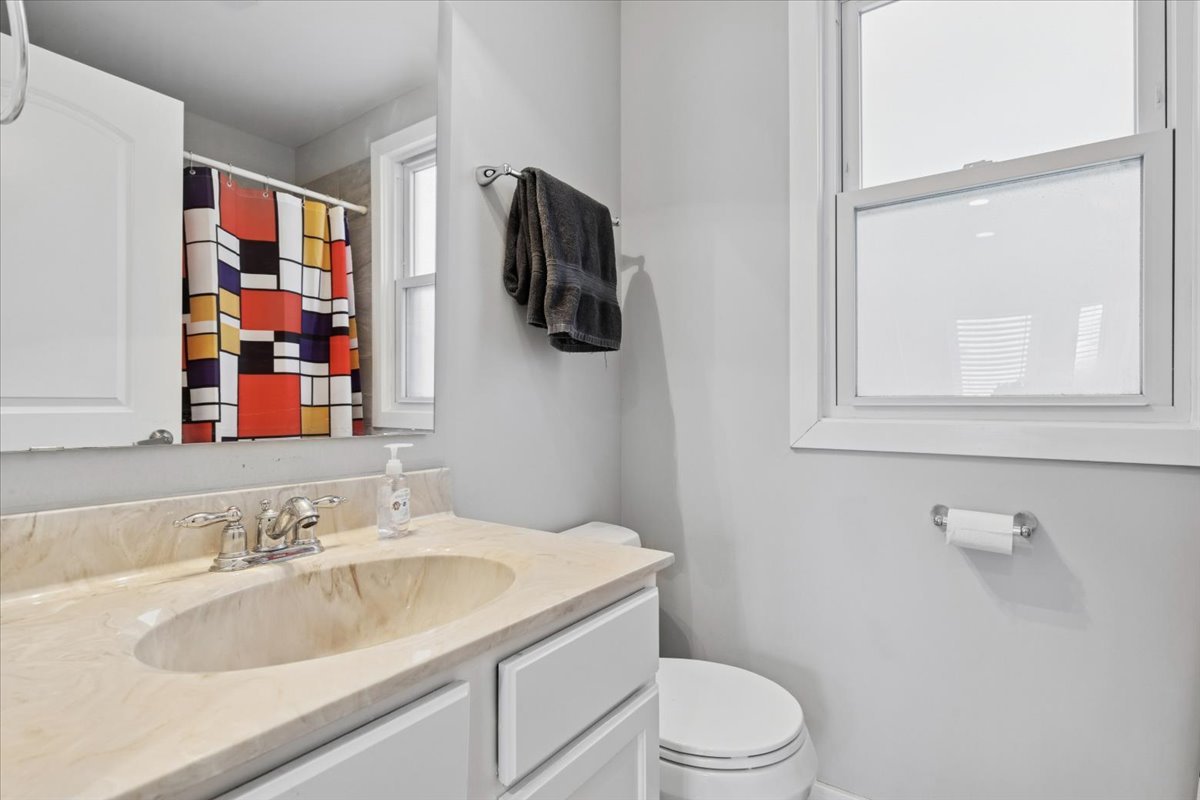 5646 N Menard Avenue