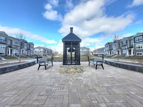 Tiny photo for 579 yosemite Way, Mundelein, IL 60060 (MLS # 12471846)