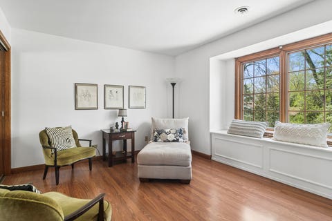 Tiny photo for 803 Waltz Court, Prospect Heights, IL 60070 (MLS # 12738018)