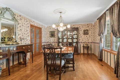 Tiny photo for 803 Waltz Court, Prospect Heights, IL 60070 (MLS # 12738018)