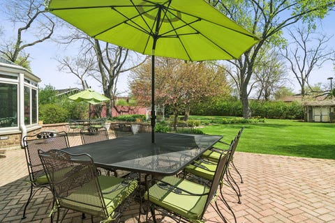 Tiny photo for 803 Waltz Court, Prospect Heights, IL 60070 (MLS # 12738018)