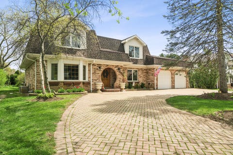 Photo of 803 Waltz Court, Prospect Heights, IL 60070 (MLS # 12738018)