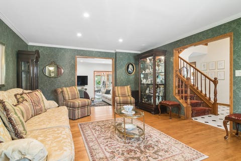 Tiny photo for 803 Waltz Court, Prospect Heights, IL 60070 (MLS # 12738018)