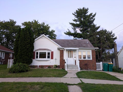 Photo of 919 Johnson Street, Streator, IL 61364 (MLS # 12727763)