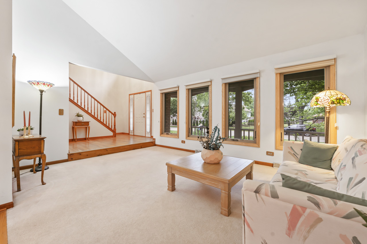 1155 Charter Oaks Drive