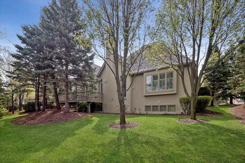 Tiny photo for 64 Forest Gate Circle, Oak Brook, IL 60523 (MLS # 12679615)