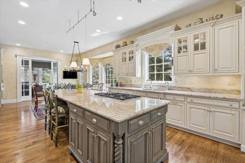 Tiny photo for 64 Forest Gate Circle, Oak Brook, IL 60523 (MLS # 12679615)