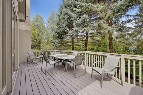 Tiny photo for 64 Forest Gate Circle, Oak Brook, IL 60523 (MLS # 12679615)