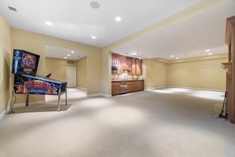 Tiny photo for 64 Forest Gate Circle, Oak Brook, IL 60523 (MLS # 12679615)