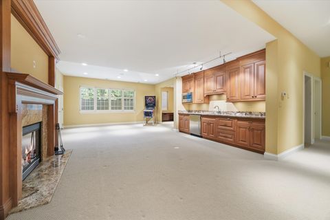 Tiny photo for 64 Forest Gate Circle, Oak Brook, IL 60523 (MLS # 12679615)