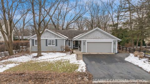 Tiny photo for 31 Roosevelt Street, St. Charles, IL 60174 (MLS # 12585923)