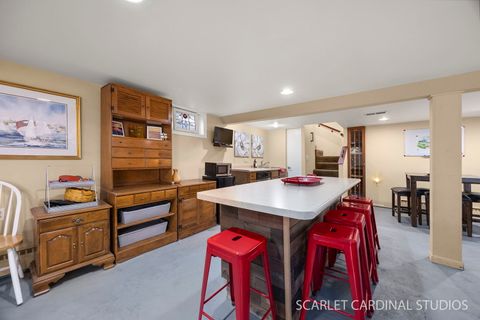 Tiny photo for 31 Roosevelt Street, St. Charles, IL 60174 (MLS # 12585923)