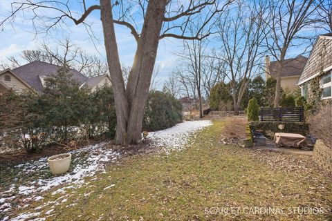 Tiny photo for 31 Roosevelt Street, St. Charles, IL 60174 (MLS # 12585923)