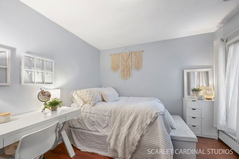 Tiny photo for 31 Roosevelt Street, St. Charles, IL 60174 (MLS # 12585923)