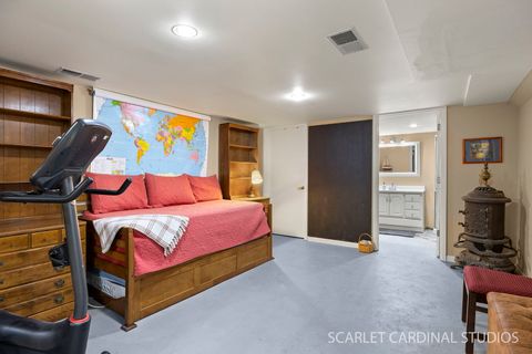 Tiny photo for 31 Roosevelt Street, St. Charles, IL 60174 (MLS # 12585923)