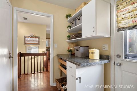 Tiny photo for 31 Roosevelt Street, St. Charles, IL 60174 (MLS # 12585923)