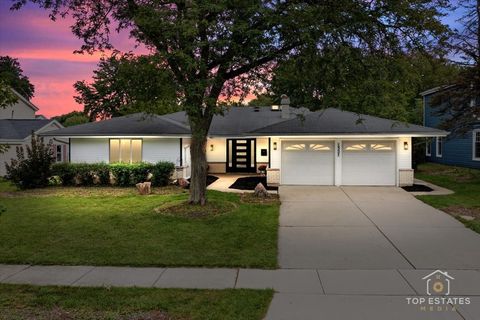 Tiny photo for 1327 Churchill Road, Schaumburg, IL 60195 (MLS # 12459200)