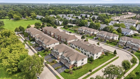 Tiny photo for 1541 Pauline Circle, Mundelein, IL 60060 (MLS # 12748383)