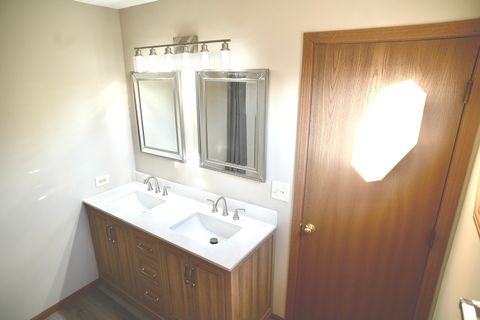 Tiny photo for 784 Medford Drive, South Elgin, IL 60177 (MLS # 12507931)