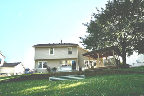 Tiny photo for 784 Medford Drive, South Elgin, IL 60177 (MLS # 12507931)