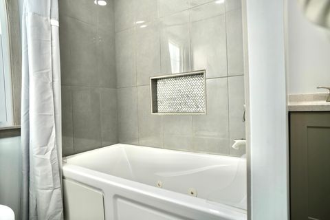 Tiny photo for 784 Medford Drive, South Elgin, IL 60177 (MLS # 12507931)