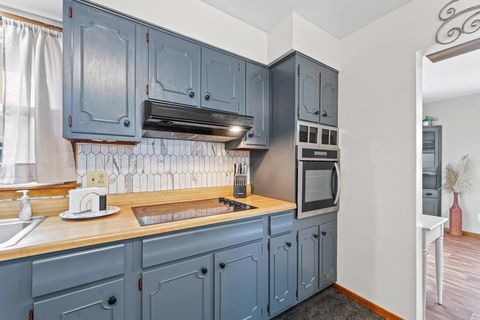 Tiny photo for 2609 Brownfield Road, Urbana, IL 61802 (MLS # 12630149)