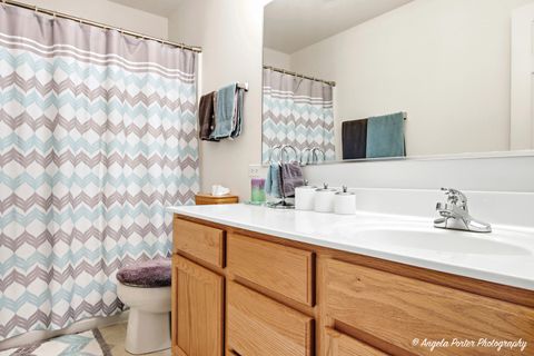 Tiny photo for 6411 Longford Drive, McHenry, IL 60050 (MLS # 12478039)