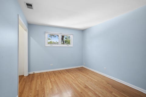 Tiny photo for 1512 Executive Lane, Glenview, IL 60026 (MLS # 12391721)