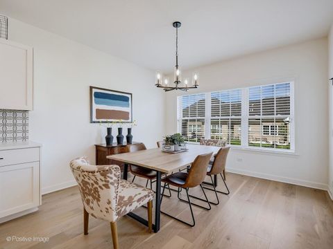 Tiny photo for 1415 Notting Hill Drive, Lemont, IL 60439 (MLS # 12615349)