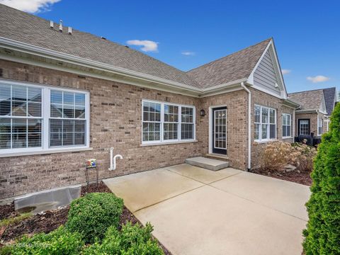 Tiny photo for 1415 Notting Hill Drive, Lemont, IL 60439 (MLS # 12615349)
