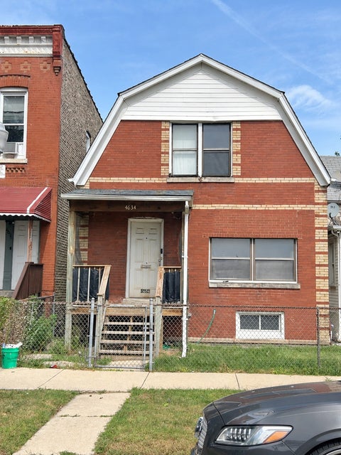 Photo of 4634 W Ohio Street, Chicago, IL 60644 (MLS # 12791995)
