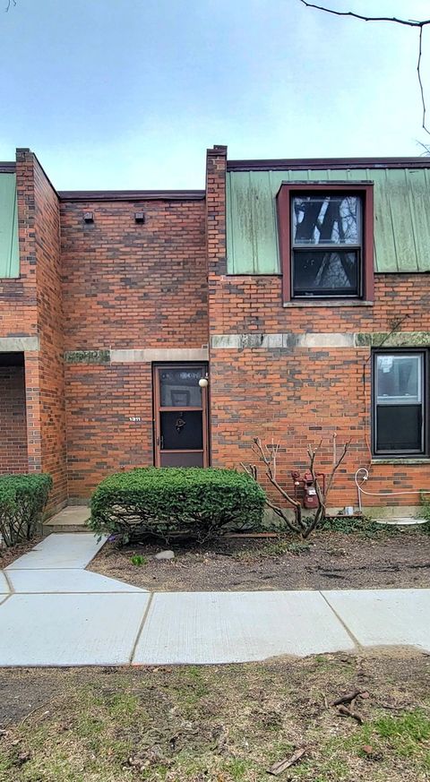 1311 W Flournoy Street Chicago IL 60607