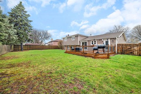 Tiny photo for 1111 Harvest Drive, Shorewood, IL 60404 (MLS # 12608795)