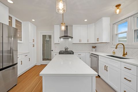 Tiny photo for 1111 Harvest Drive, Shorewood, IL 60404 (MLS # 12608795)