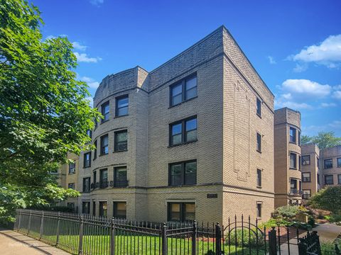 Tiny photo for 2111 W ARTHUR Avenue #1S, Chicago, IL 60645 (MLS # 12510319)