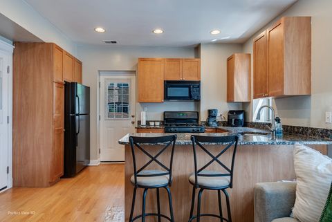 Tiny photo for 2111 W ARTHUR Avenue #1S, Chicago, IL 60645 (MLS # 12510319)
