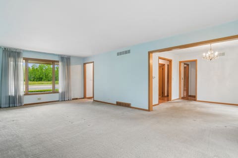 Tiny photo for 217 S Arlington Heights Road, Elk Grove Village, IL 60007 (MLS # 12643775)