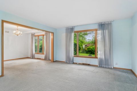 Tiny photo for 217 S Arlington Heights Road, Elk Grove Village, IL 60007 (MLS # 12643775)
