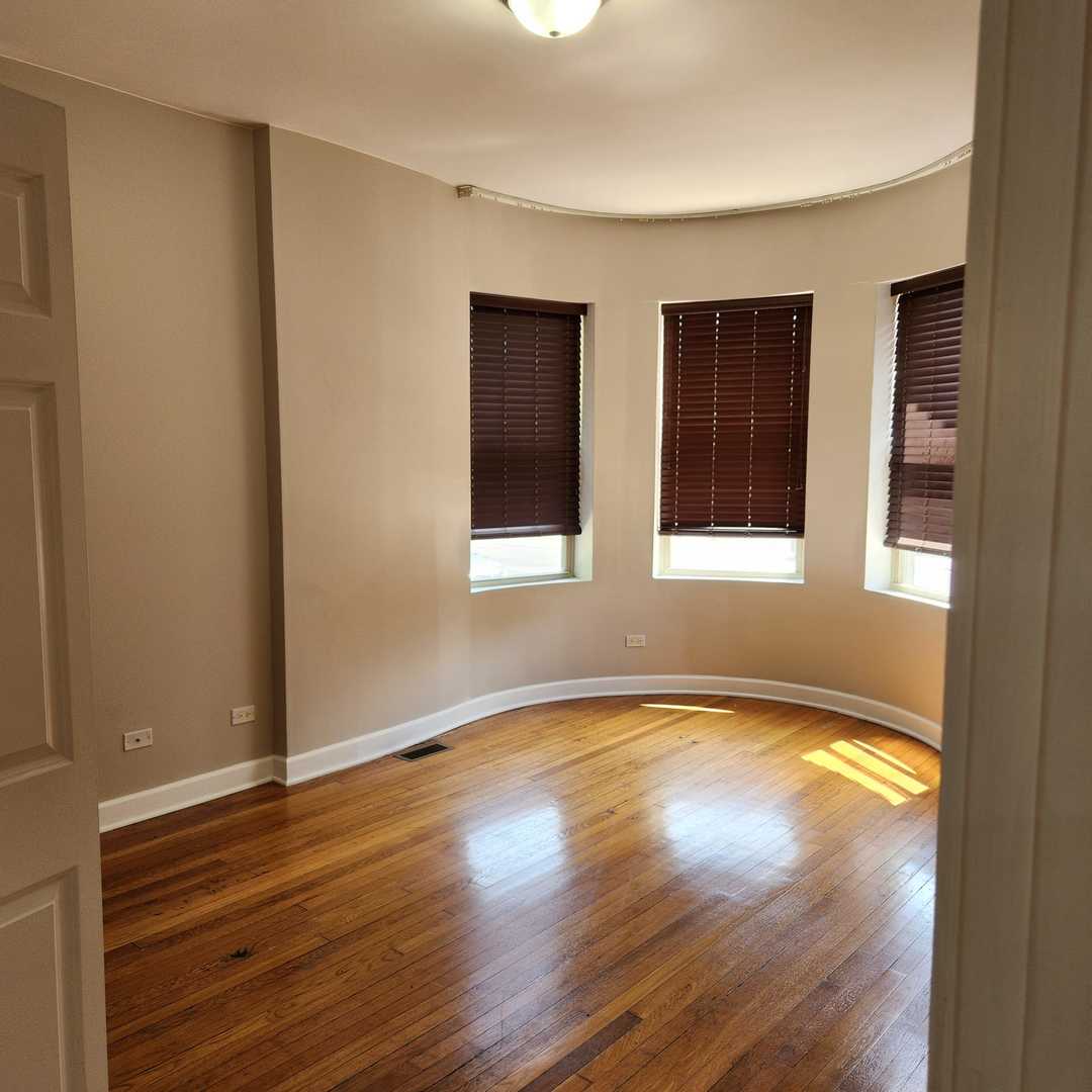 3700 W Cermak Road 1