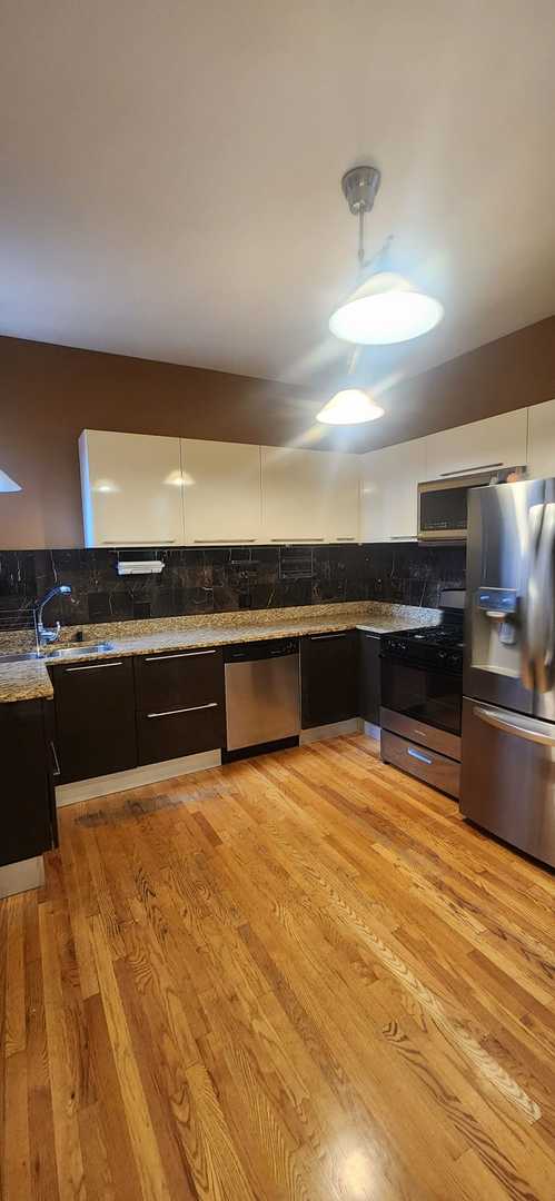 3700 W Cermak Road 1