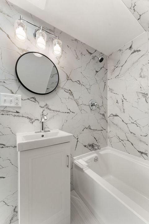 Tiny photo for 11342 S Avenue G, Chicago, IL 60617 (MLS # 12567307)